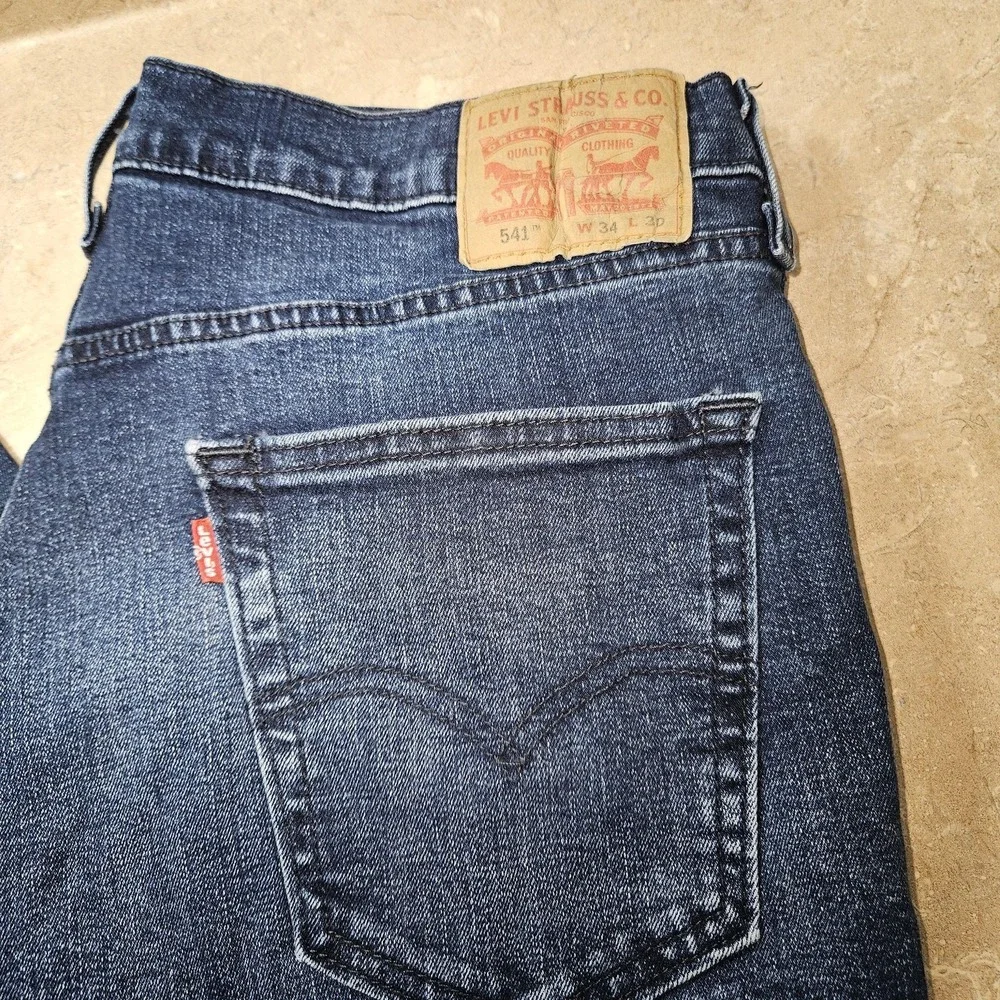 Levis 541‎ Jeans Mens 34x30 Blue Athletic Taper Stretch Denim Water Less Zip Fly